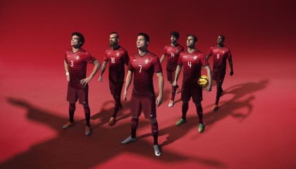 爱游戏体育APP下载-跨栏赛跑，闪电出击展示速度魅力，跨栏跑技术视频