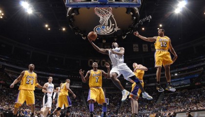 爱游戏网页版-英超新赛季推行“绿色办公”理念，环保理念深入人心，英超绿色球衣的俱乐部