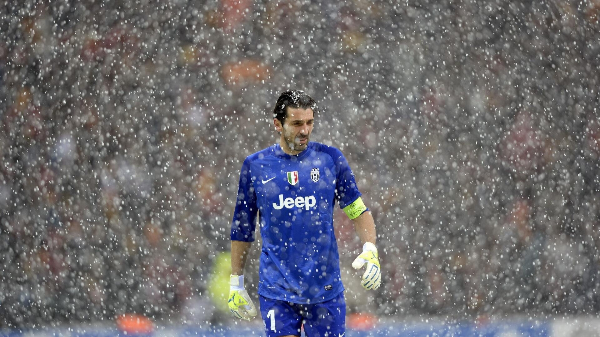 水上跃动—水上瑜伽引领健康新风潮,水上运动